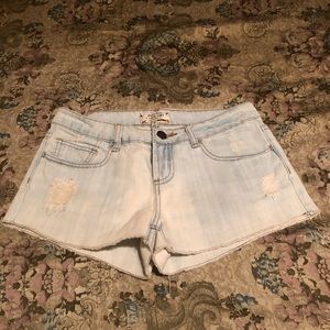 Acid washed shorts